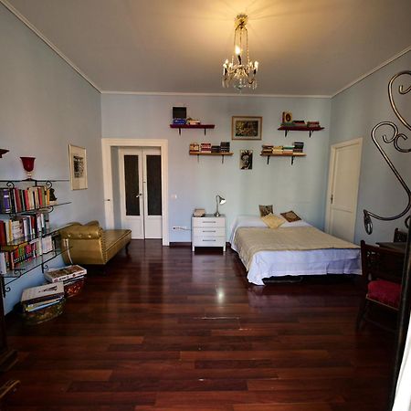 나폴리 Salotto Sommer B&B 외부 사진