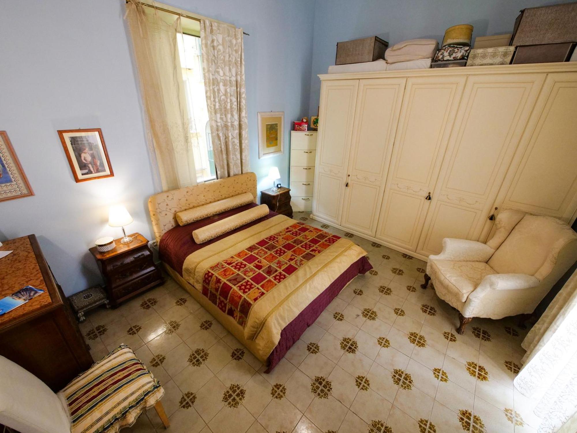나폴리 Salotto Sommer B&B 외부 사진