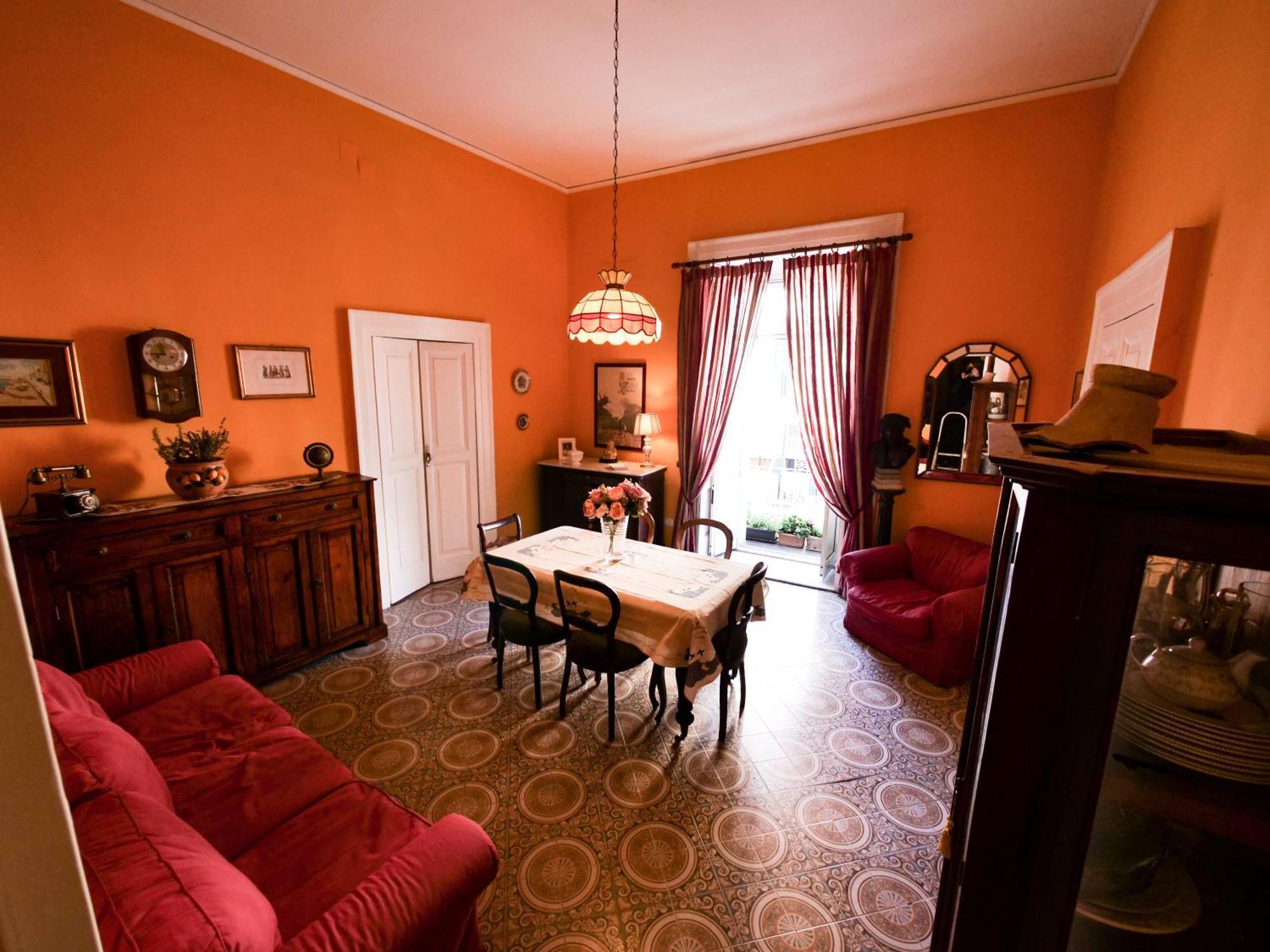 나폴리 Salotto Sommer B&B 외부 사진