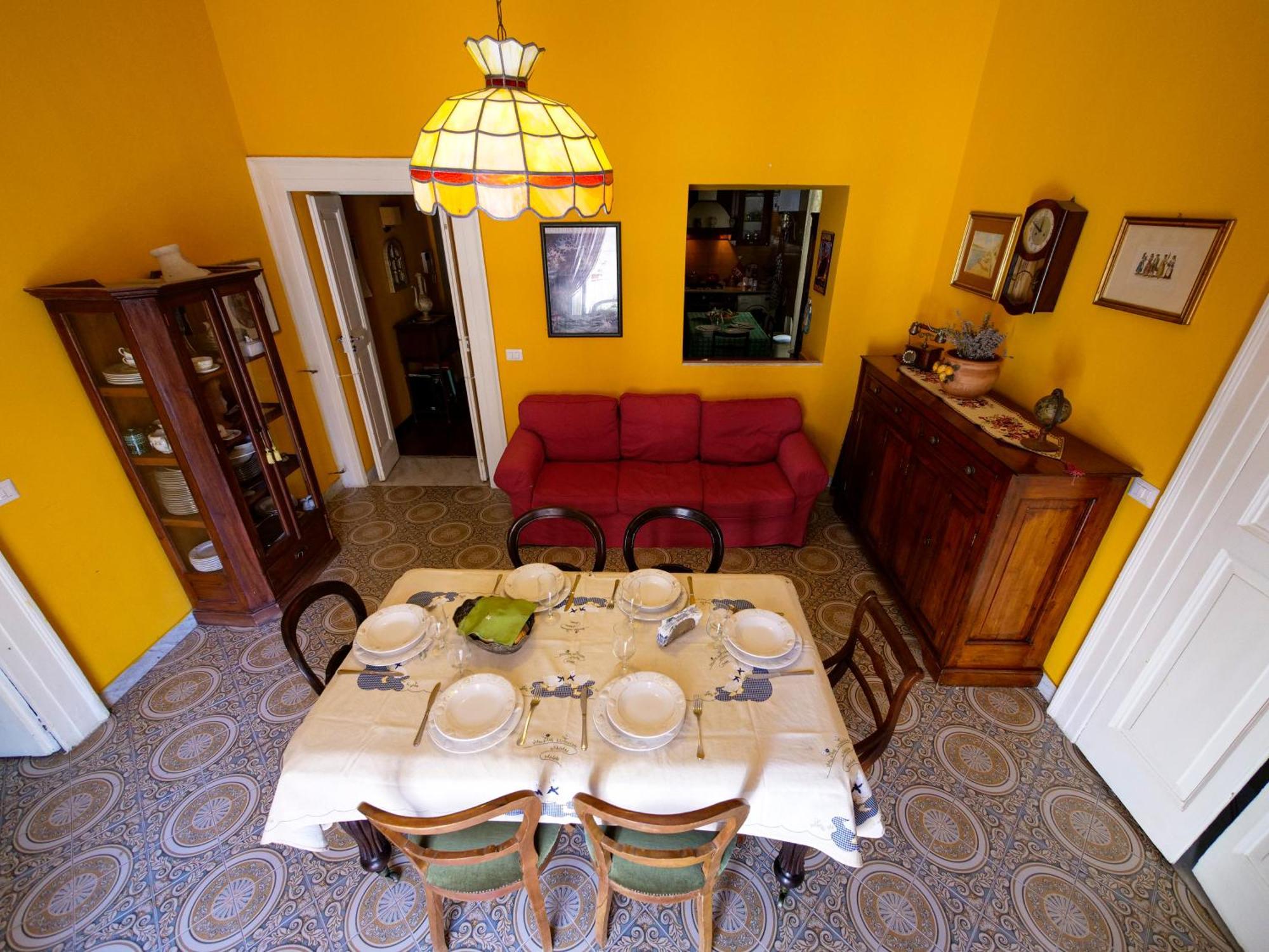 나폴리 Salotto Sommer B&B 외부 사진
