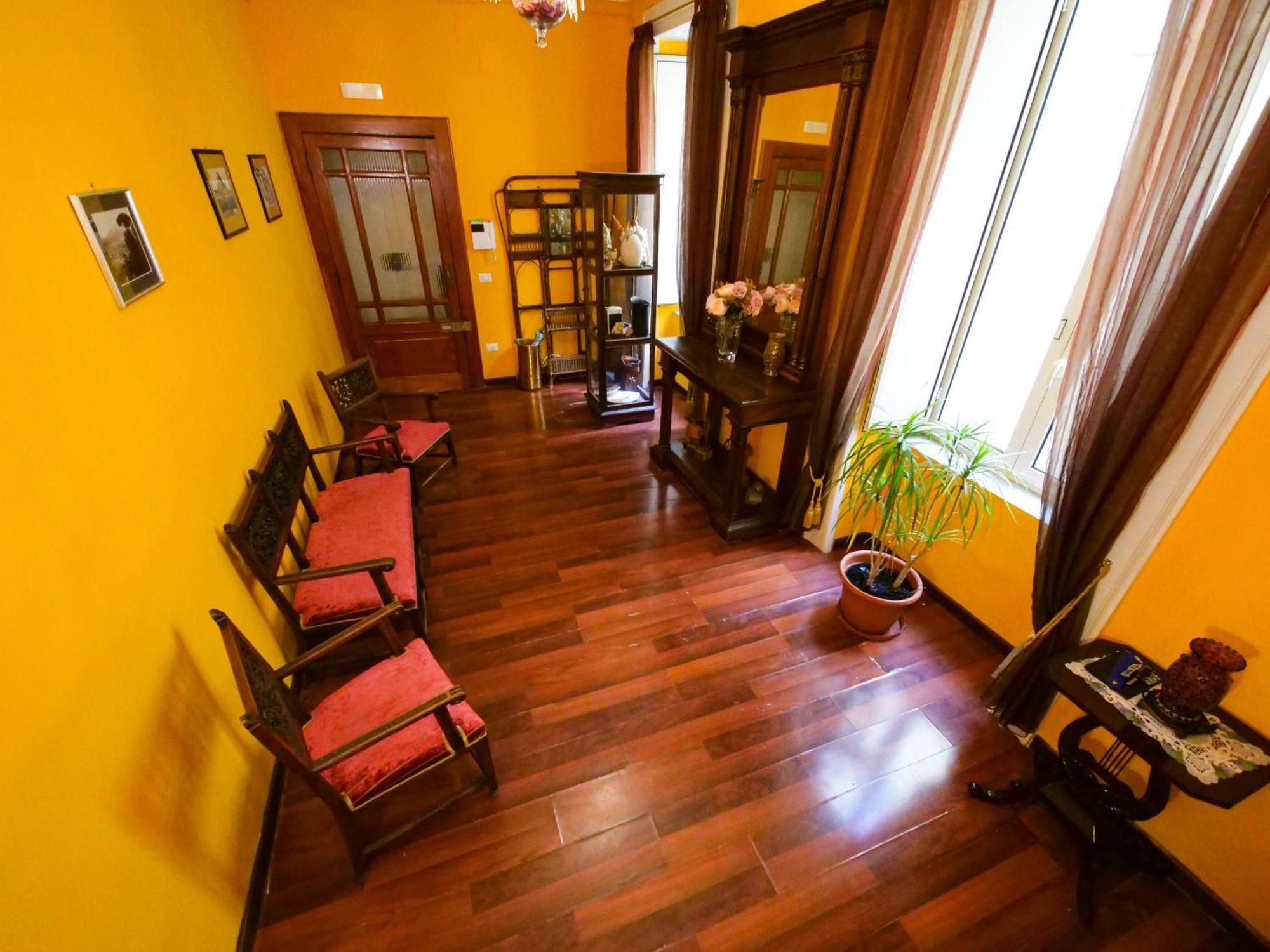나폴리 Salotto Sommer B&B 외부 사진